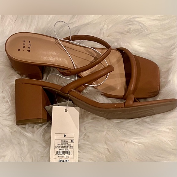 a new day slip on double strap open toe heel. Size 9. New with tags. - Picture 2 of 5